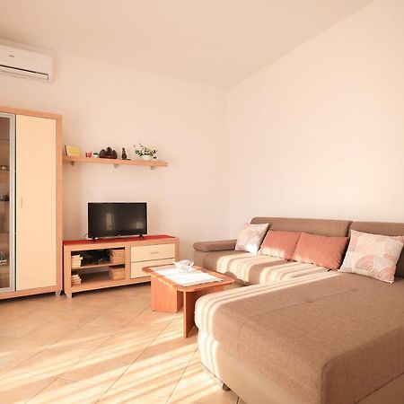 Apartments Ana Petrčane Extérieur photo