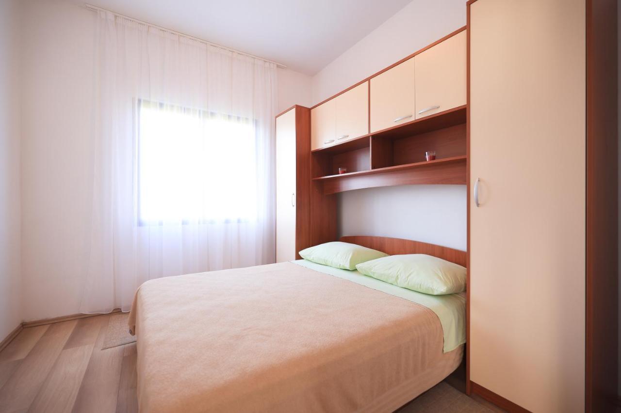 Apartments Ana Petrčane Extérieur photo