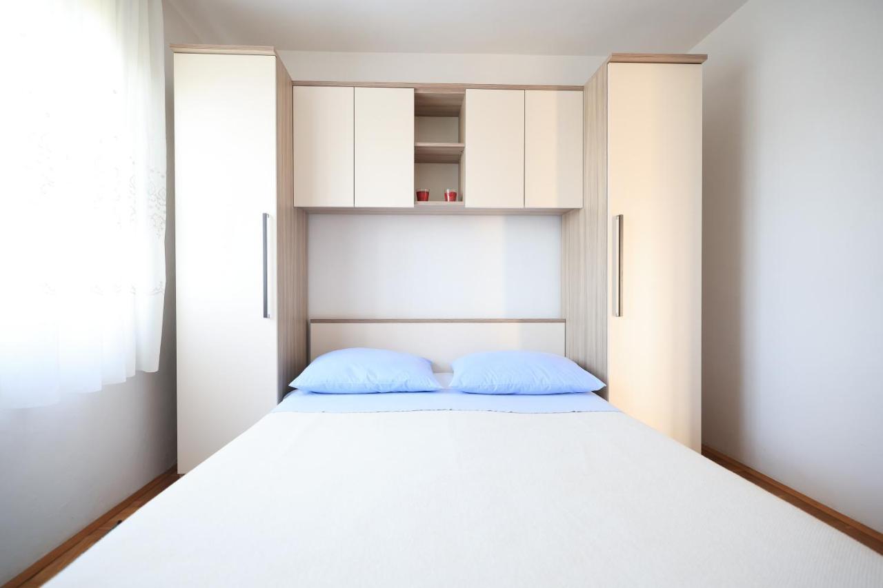 Apartments Ana Petrčane Extérieur photo