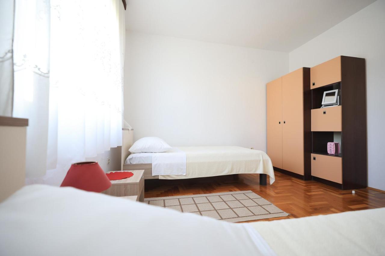 Apartments Ana Petrčane Extérieur photo