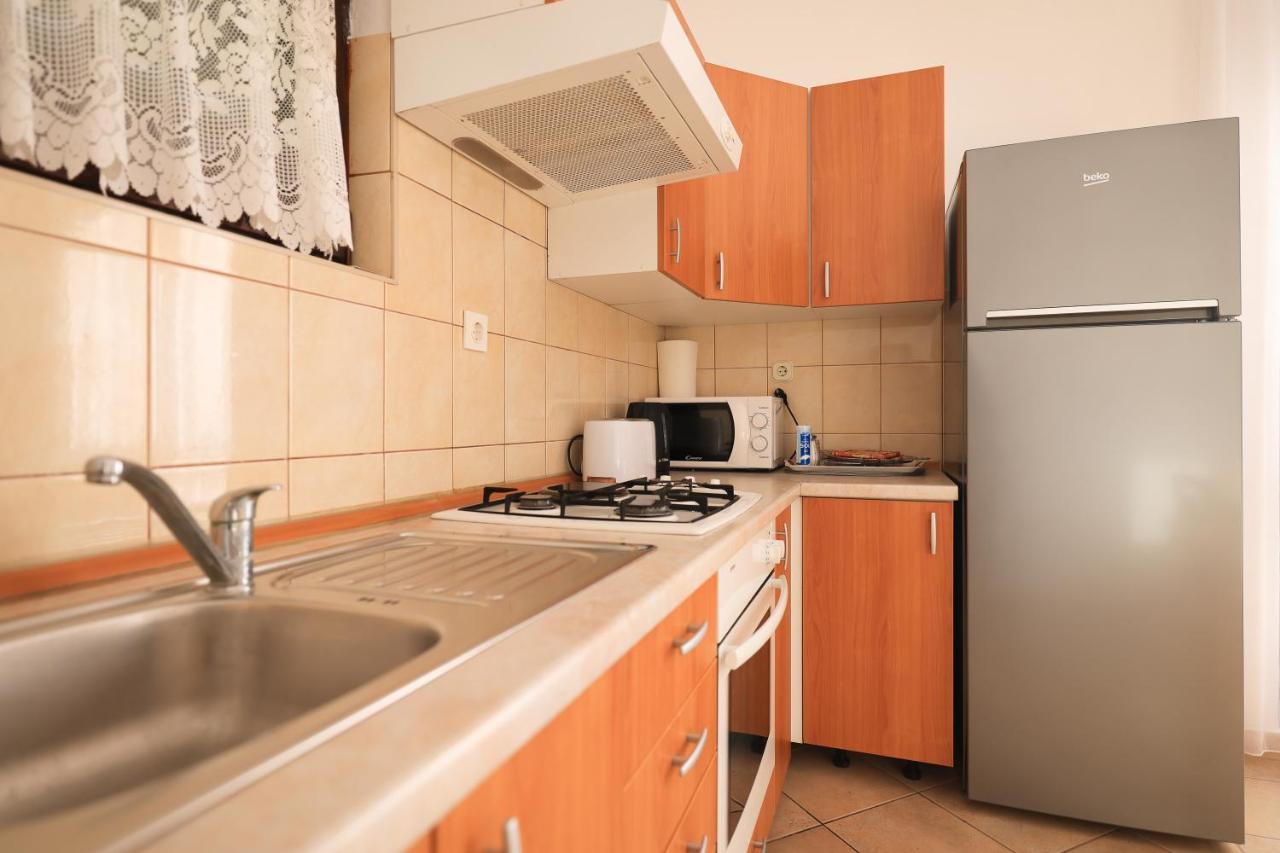 Apartments Ana Petrčane Extérieur photo