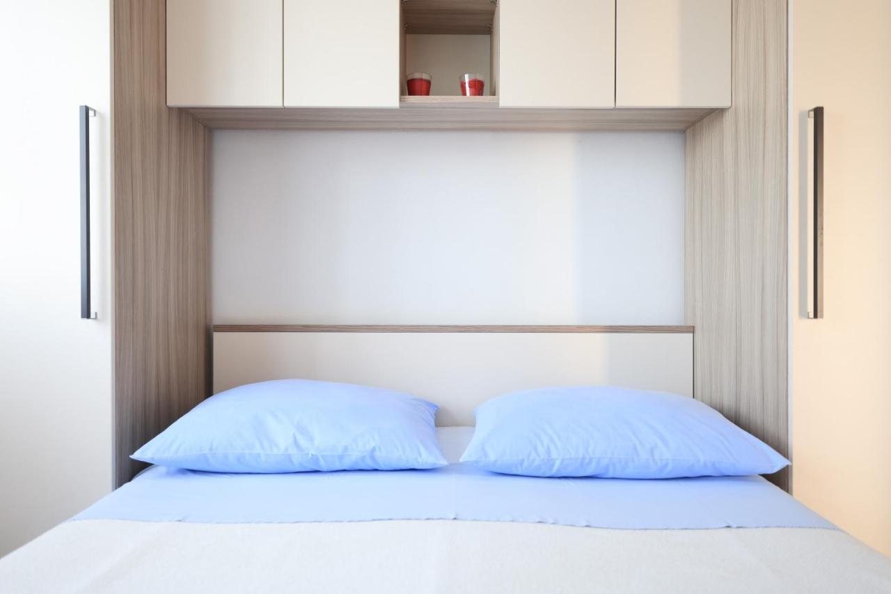 Apartments Ana Petrčane Extérieur photo