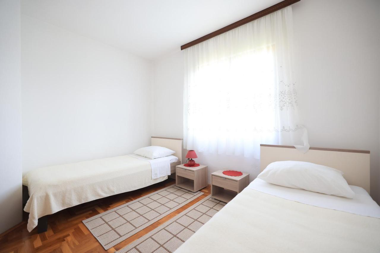 Apartments Ana Petrčane Extérieur photo